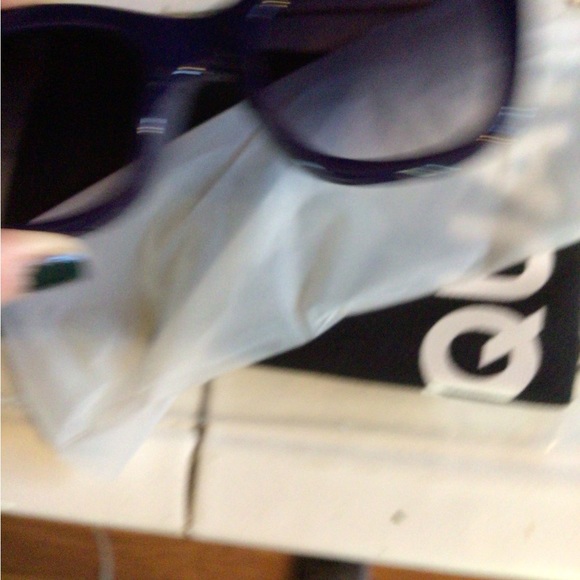 1 lEFT Rare Quay After Navy fade sunglasses - Picture 4 of 6